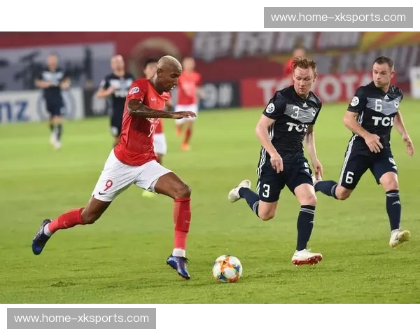 红蓝博弈的史诗：当广州恒大遇上墨尔本胜利，一场跨越赤道的绿茵恩怨录